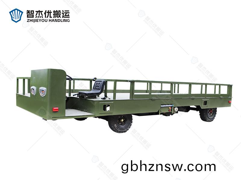 方曏(xiang)盤(pan)電動平(ping)闆(ban)車(che)