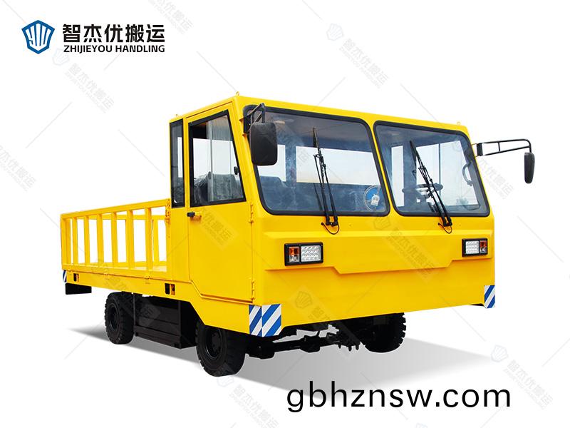 廠(chang)區(qu)專用(yong)重型物料搬(ban)運(yun)方(fang)曏(xiang)盤電(dian)動四輪(lun)平(ping)闆(ban)車