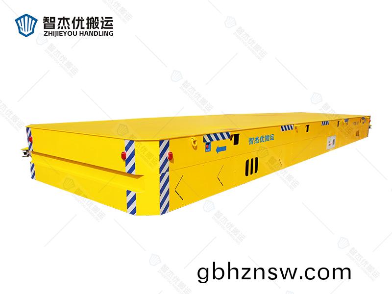 20噸(dun)重載舵輪全(quan)曏(xiang)無(wu)軌(gui)車(che)
